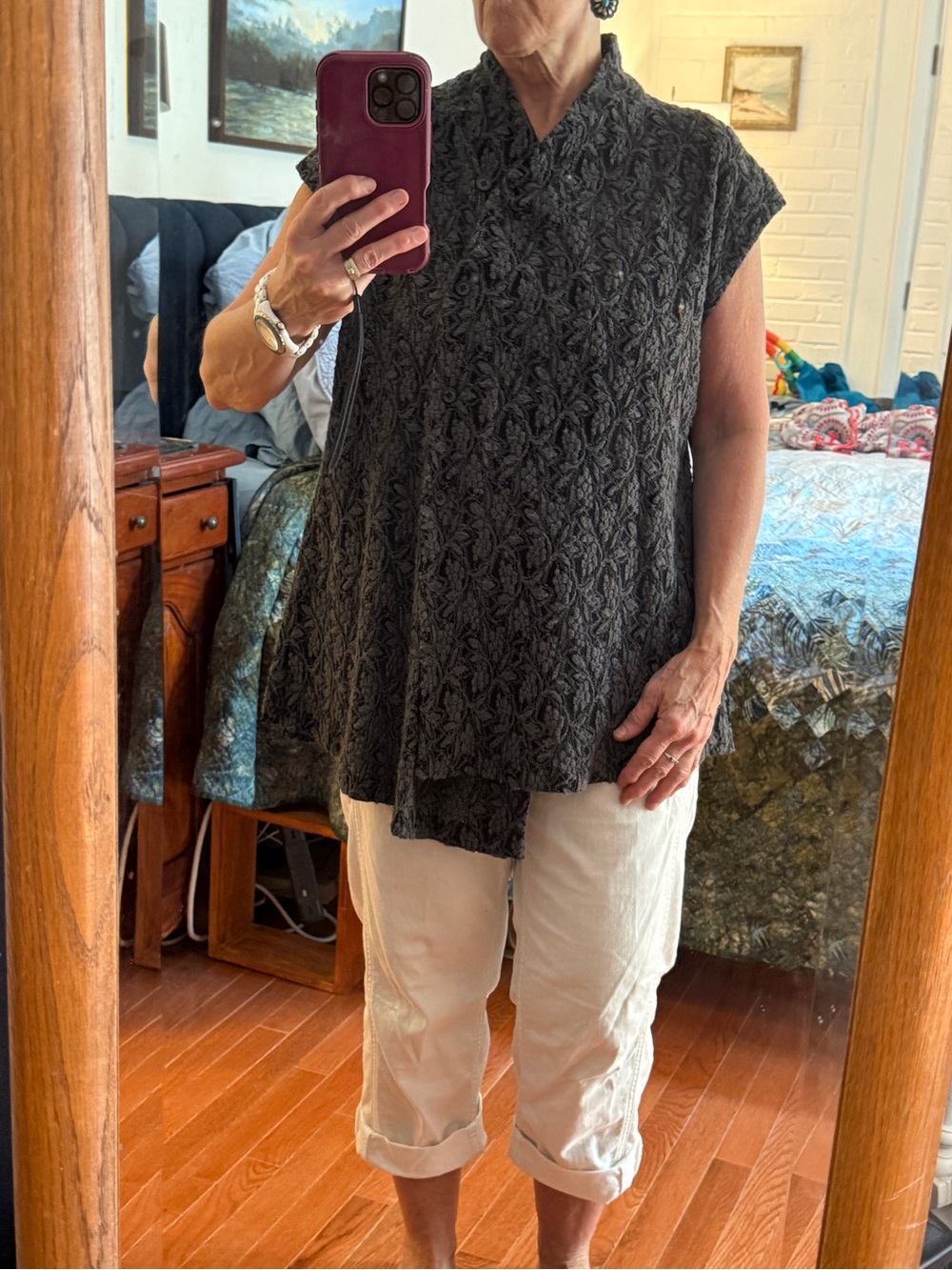 Spirit Textured Cap-Sleeve Tunic in Charcoal Black